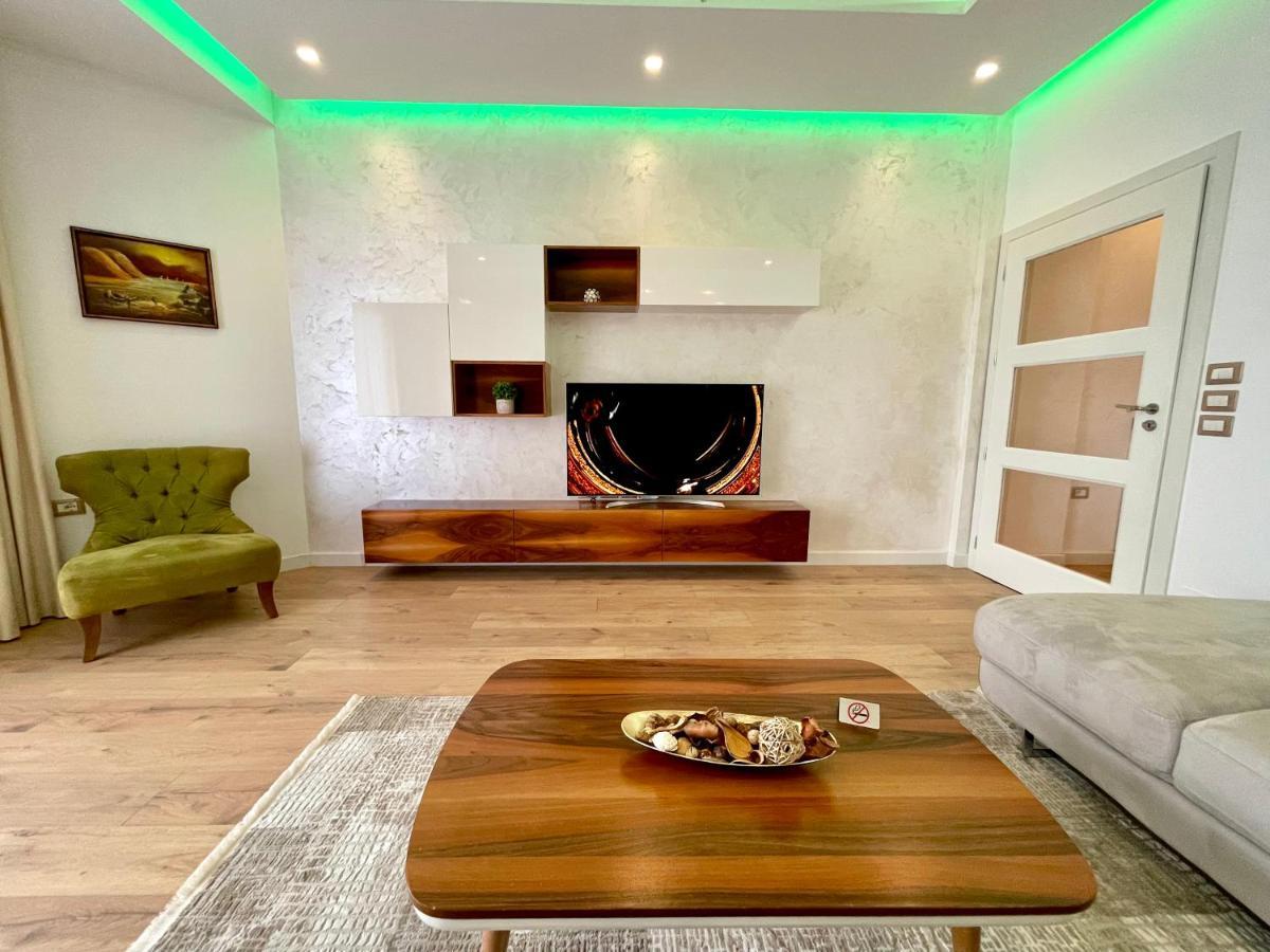 Queen'S Luxury Apartments Lake Tiranë Luaran gambar