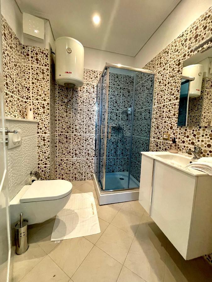 Queen'S Luxury Apartments Lake Tiranë Luaran gambar